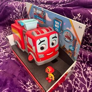 Firebuds Disney Flash Bo Toy Vehicle Fire Truck Ladder